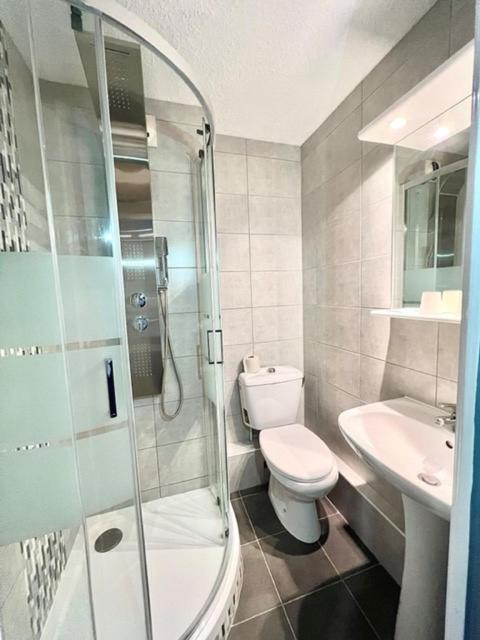 Kyriad Direct Reims Bezannes Экстерьер фото